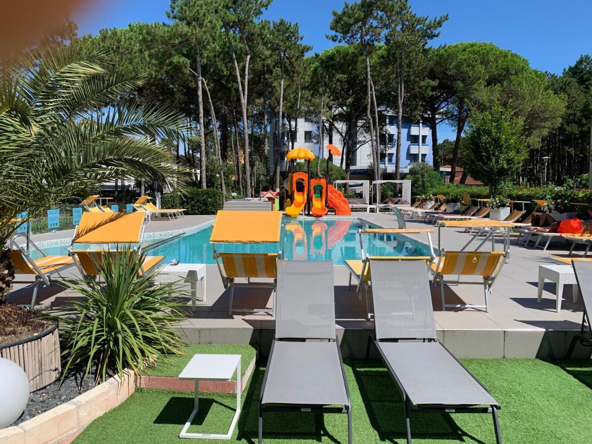 Hotel Franz Bibione Exteriör bild