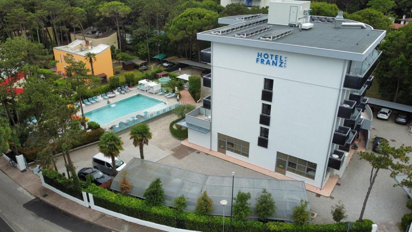 Hotel Franz Bibione Exteriör bild