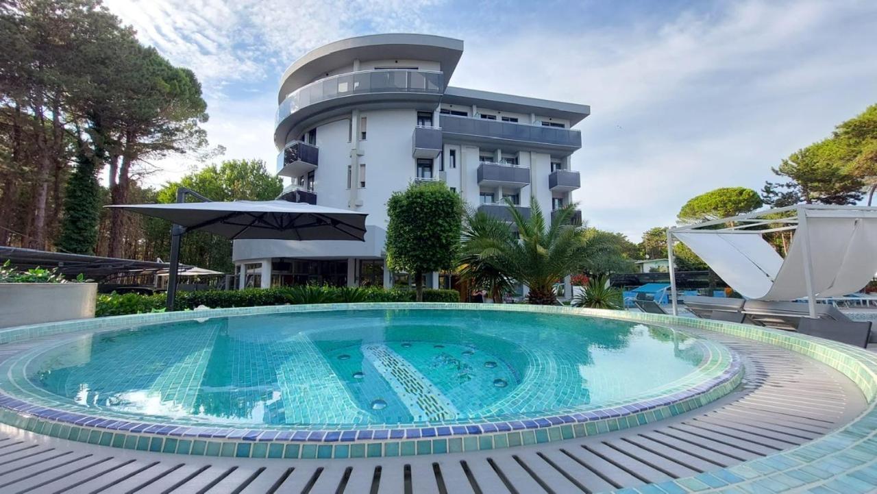 Hotel Franz Bibione Exteriör bild