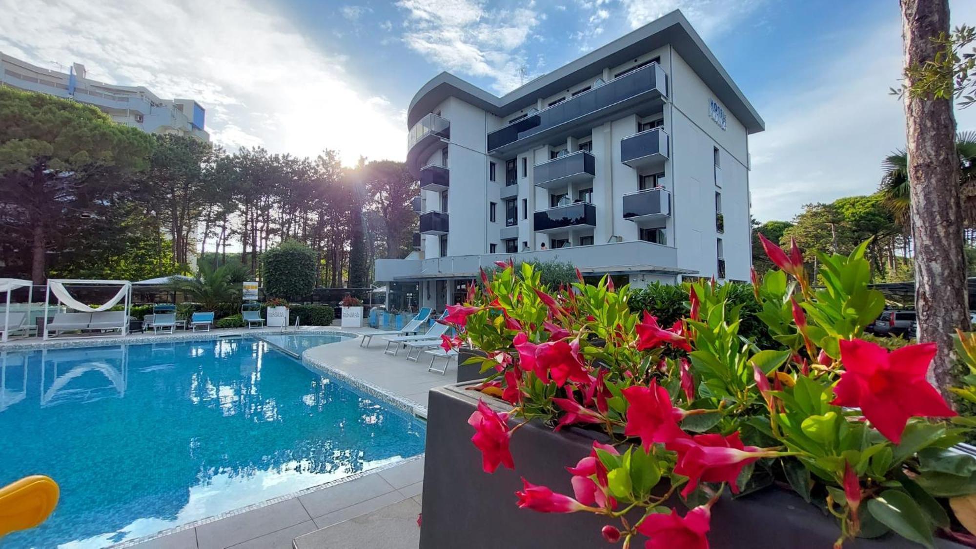 Hotel Franz Bibione Exteriör bild